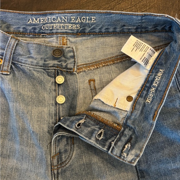 American Eagle Outfitters High Rise Two-Tone Jeans - Picture 3 of 7